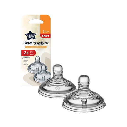 Tommee sisač y otvor